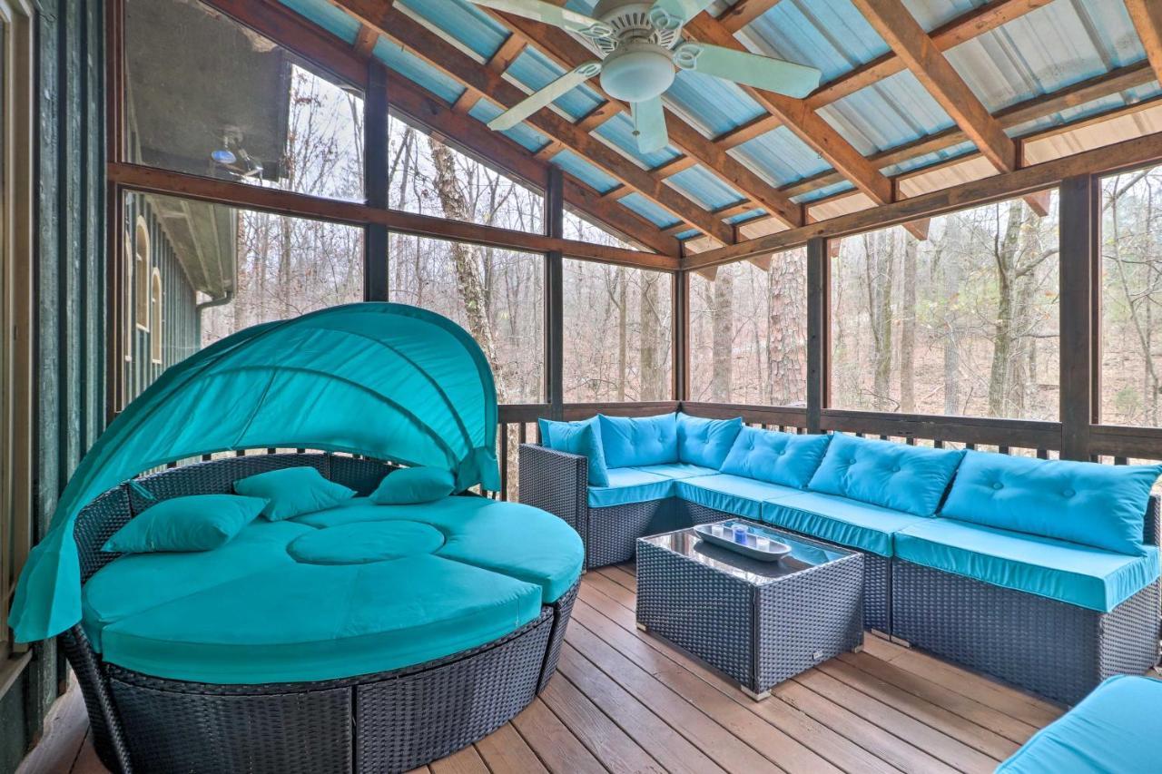 Cozy Conyers Cabin With Fireplace And Pool Table! エクステリア 写真