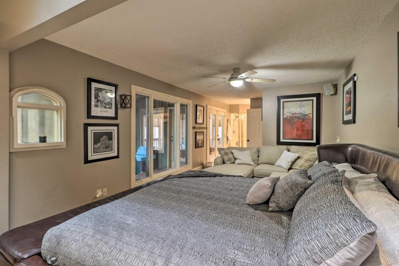 Cozy Conyers Cabin With Fireplace And Pool Table! エクステリア 写真