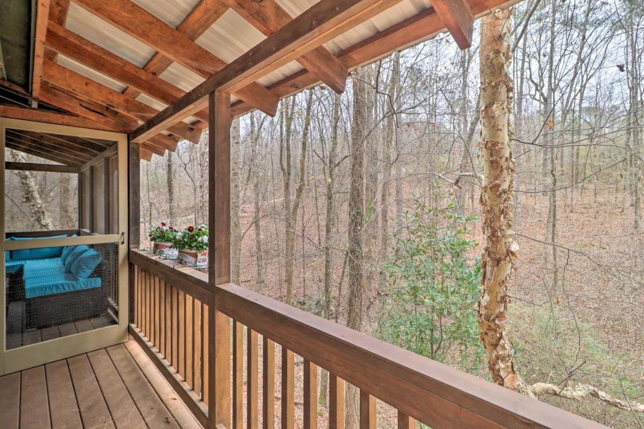 Cozy Conyers Cabin With Fireplace And Pool Table! エクステリア 写真